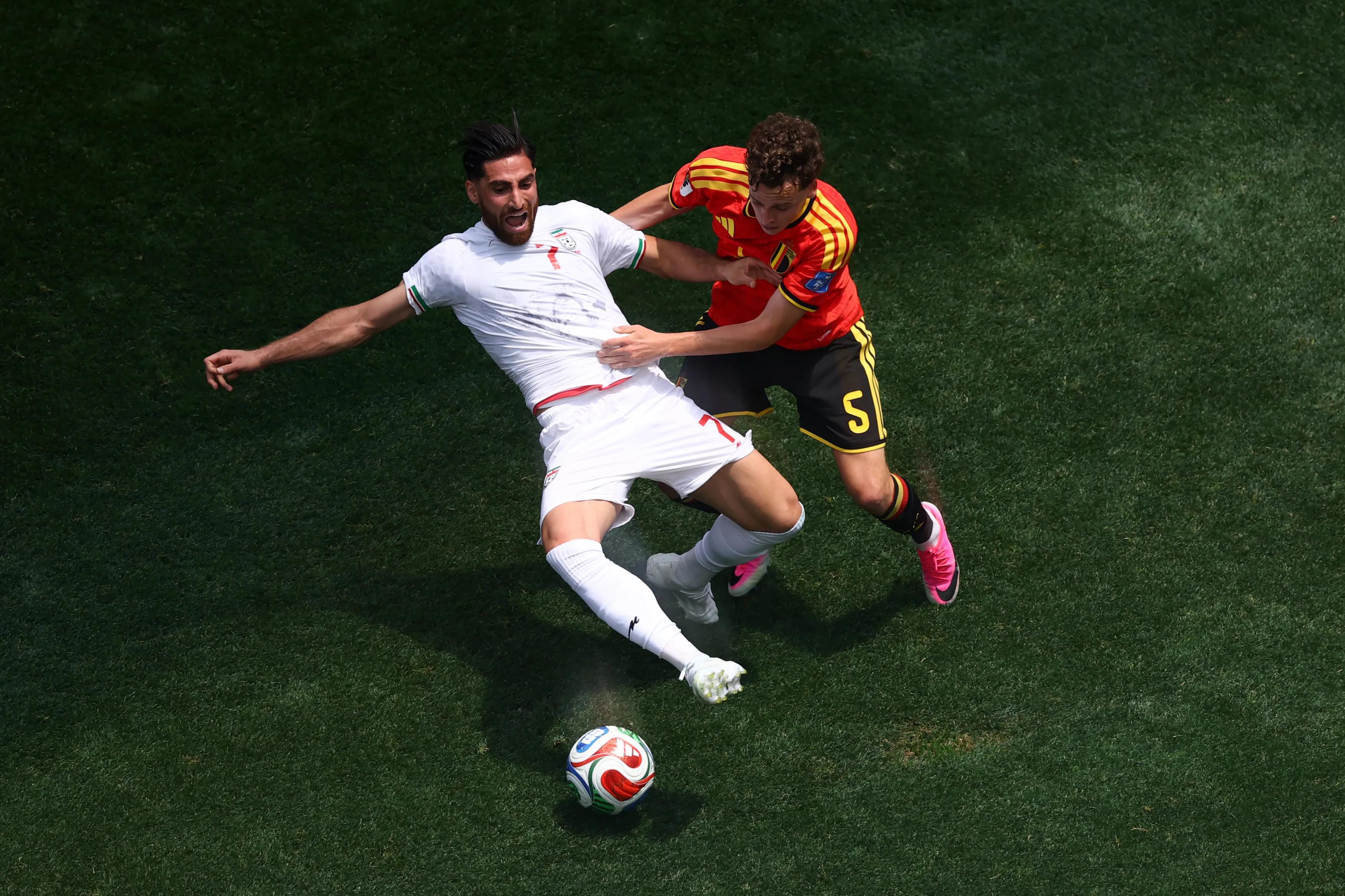 Netherlands' Tactical Masterclass: Van Gaal's Approach Delivers